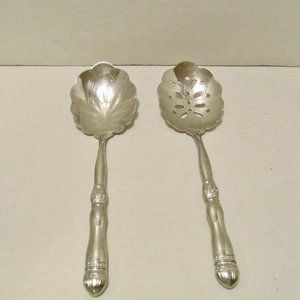 Pair of SOUTHERN LIVING Gallery Serving Spoons 10" Casserole Stainless Flatware